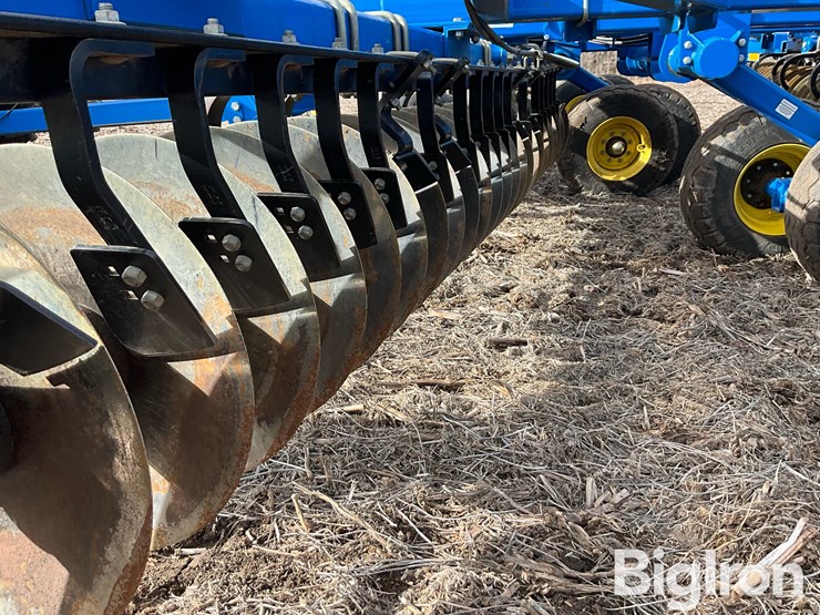 2016-landoll-7431-29-image-16