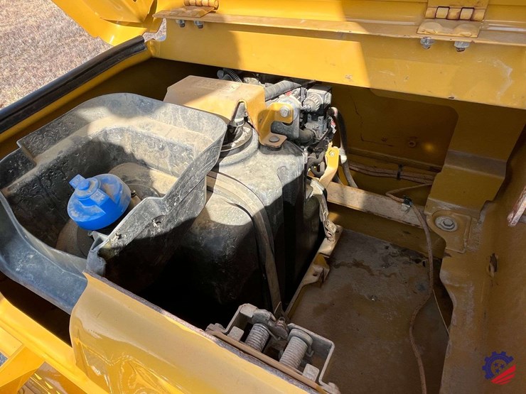 2018-caterpillar-326fl-image-75