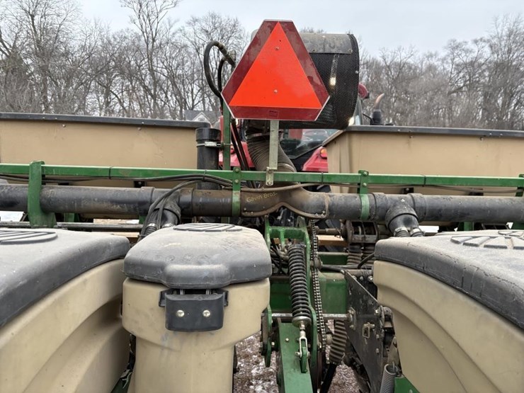 great-plains-yp425a-image-8