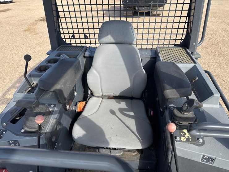 2018-deere-450k-image-8