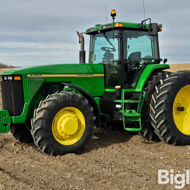 1996 JOHN DEERE 8400