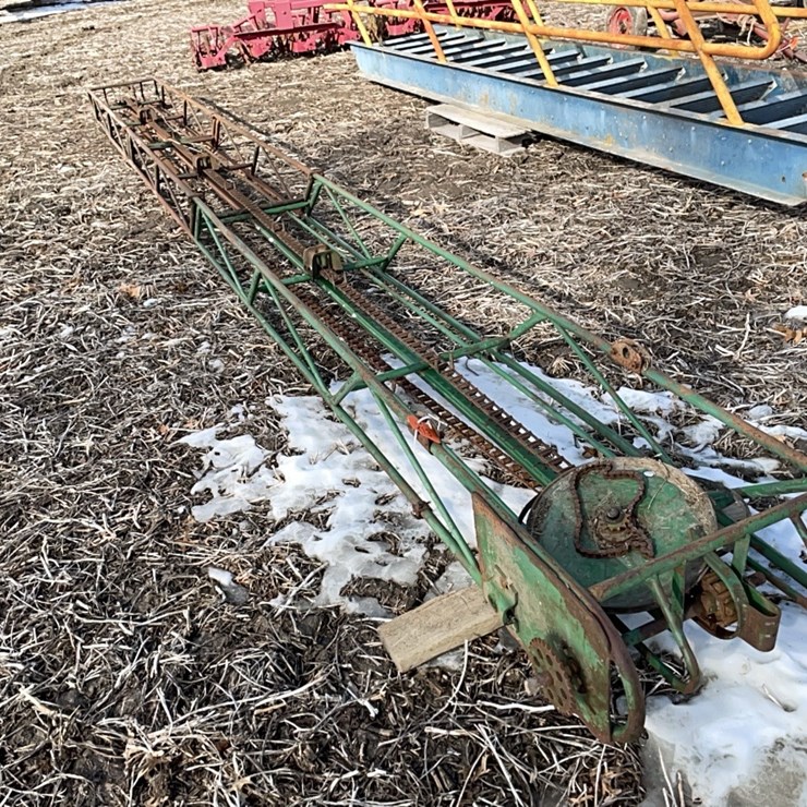 Tag #213, 22' bale-o-vator