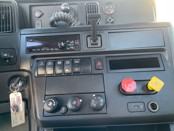 2020-case-ih-2020-image-27