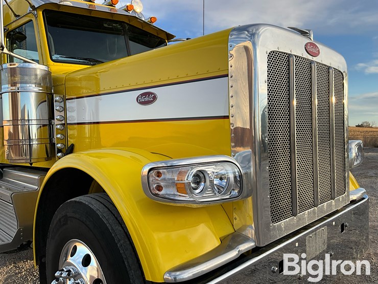2024-peterbilt-389-image-20