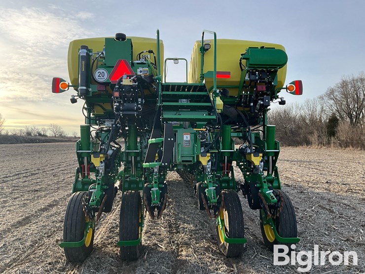 2024-john-deere-1775nt-image-6