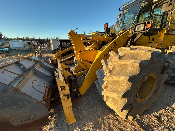 2023-komatsu-wa320-8-image-6