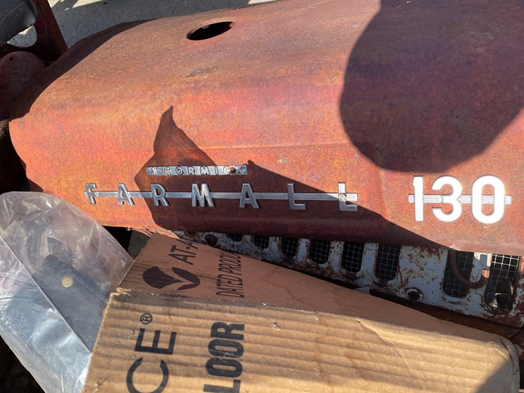 tag-#353,-farmall-130-tractor-image-3