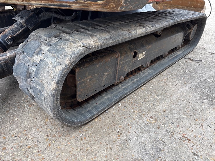 2017-kubota-kx040-4-image-10