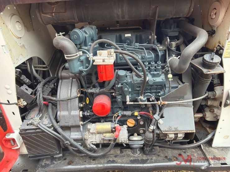 2015-bobcat-t770-image-15