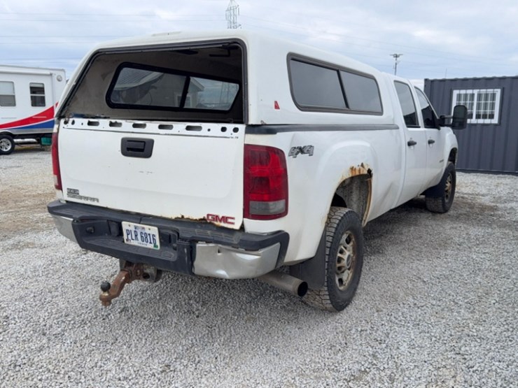 2014-gmc-2500-image-5