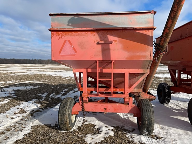 tag-#360,-gravity-wagon-w/gear-&-12'-seed-brush-auger-image-8