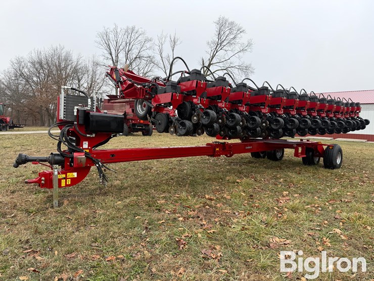 2013-case-ih-1245-image-1
