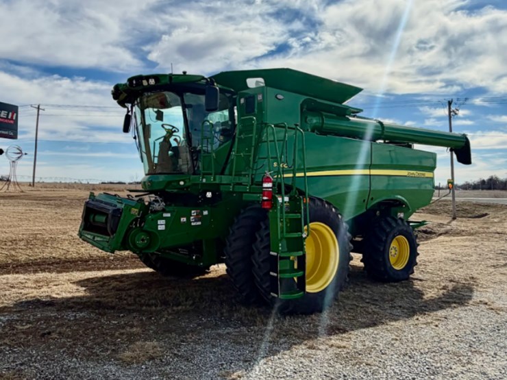 2024-john-deere-s760-image-1