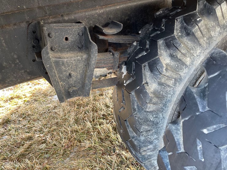 tag-#23,-1982-ih-1754-grain-truck-image-6