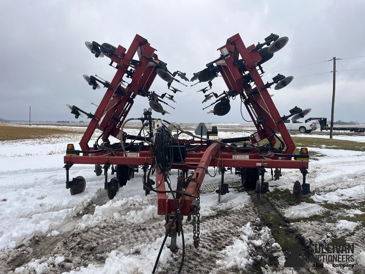 case-ih-5300-image-2