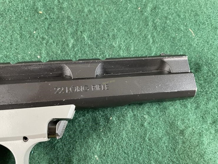 smith-&-wesson-mdl.22a-1-22lr-pistol-image-3