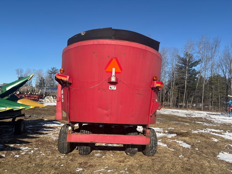 #4856-•-nde-single-screw-feed-wagon-image-3