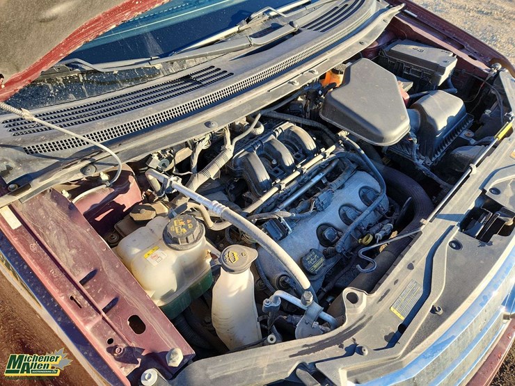 2010-ford-edge-sel-image-16