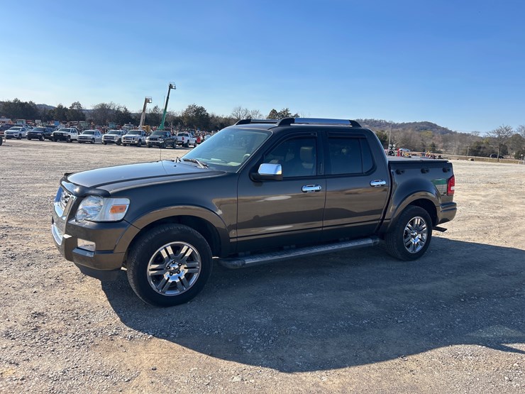 2008-ford-explorer-sport-trac-image-2