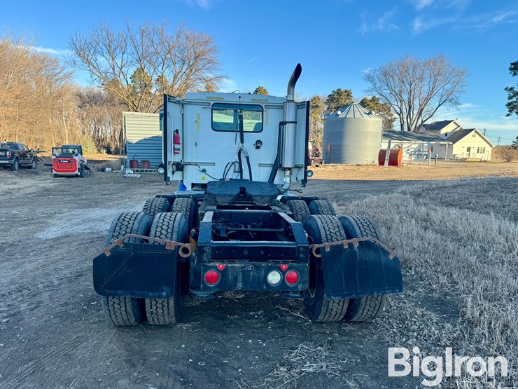 2006-international-9400i-t/a-truck-tractor-image-6