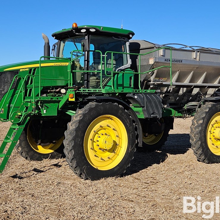 2014 JOHN DEERE R4045