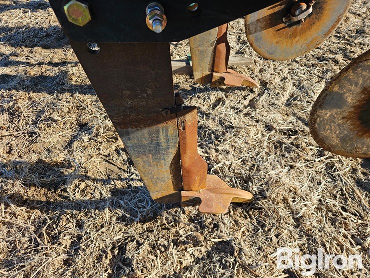 2017-john-deere-2100-image-19