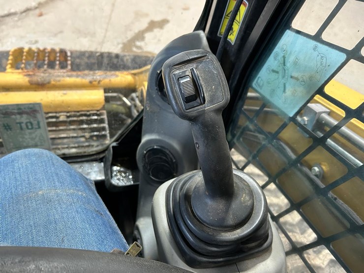 caterpillar-279c2-image-24