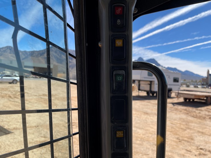 2013-case-sv185-image-13