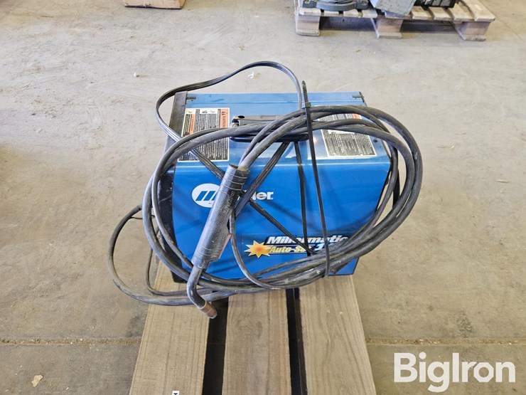 millermatic-autoset-140-wire-welder-image-8