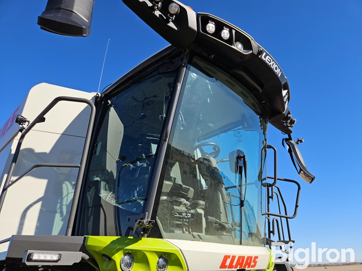 2023-claas-lexion-8600tt-image-18