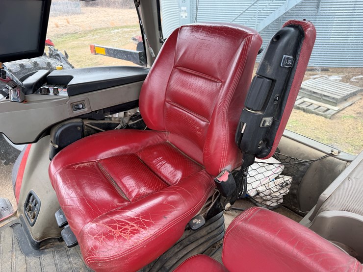 case-ih-235-image-57