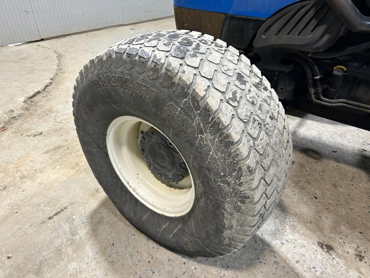 new-holland-tn70-image-19