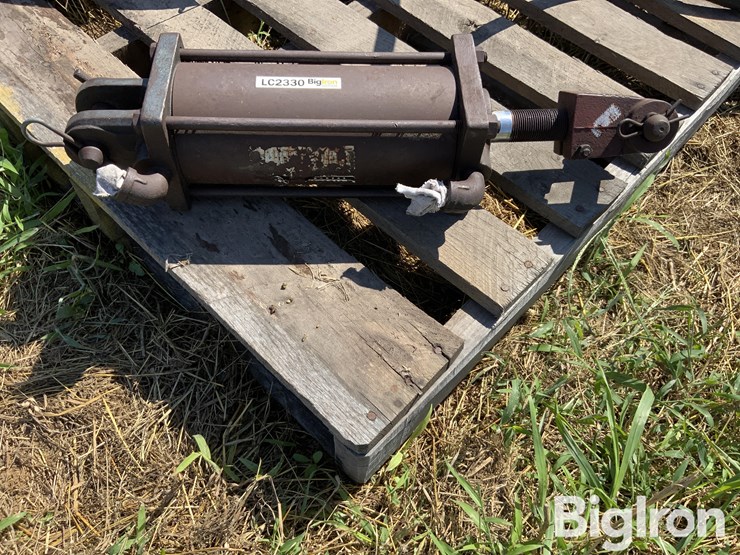 hydraulic-cylinder-image-8