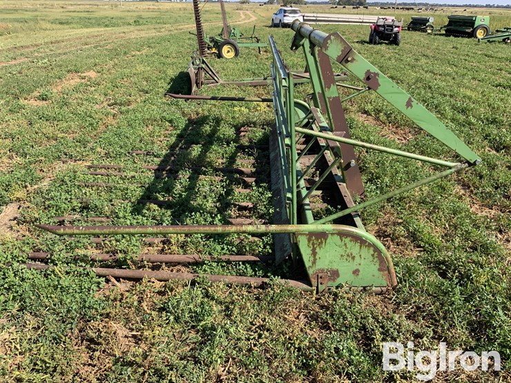 john-deere-158-image-8