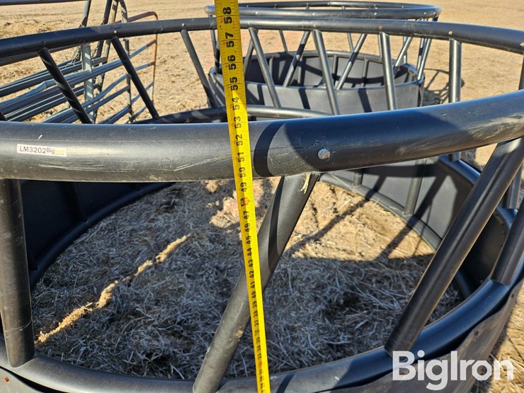 round-bale-feeders-&-livestock-panels-image-11