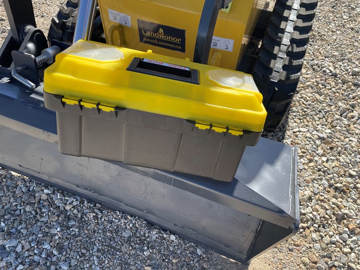 #2117-•-lot-2117-image-10