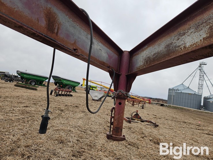 26'-tri/a-gooseneck-flatbed-trailer-image-11