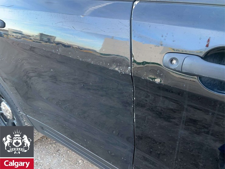 2017-ford-explorer-image-27