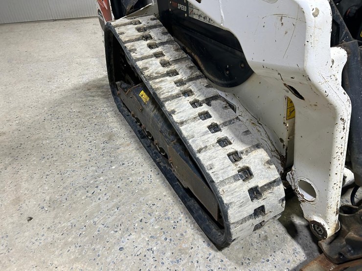 2021-bobcat-t64-image-12