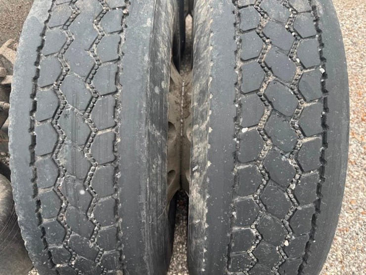 2017-peterbilt-567-image-20