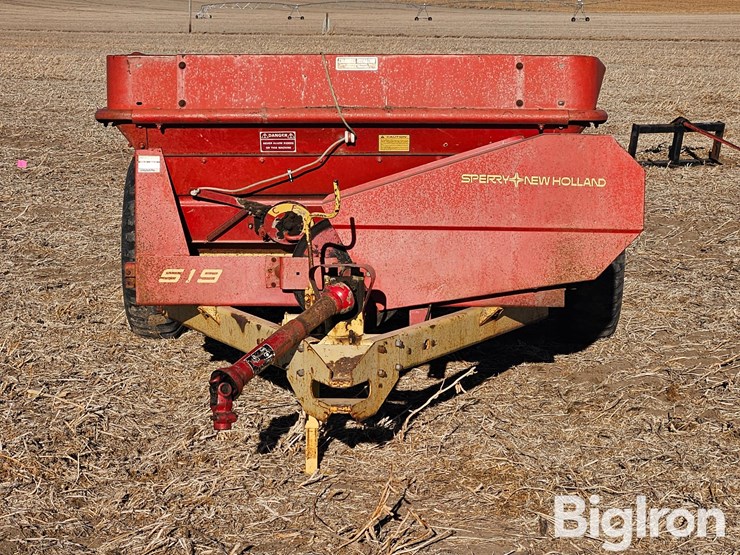 new-holland-519-image-2