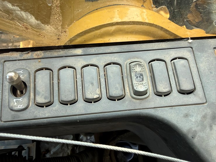 caterpillar-323fl-image-72