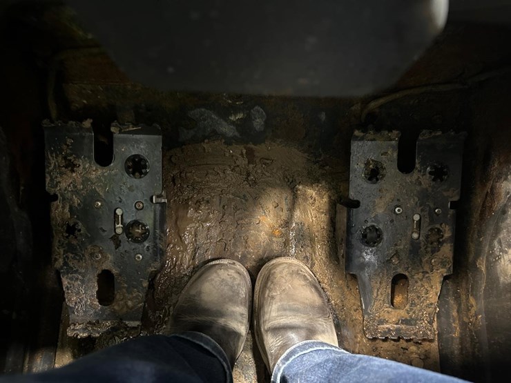 2021-bobcat-t64-image-23