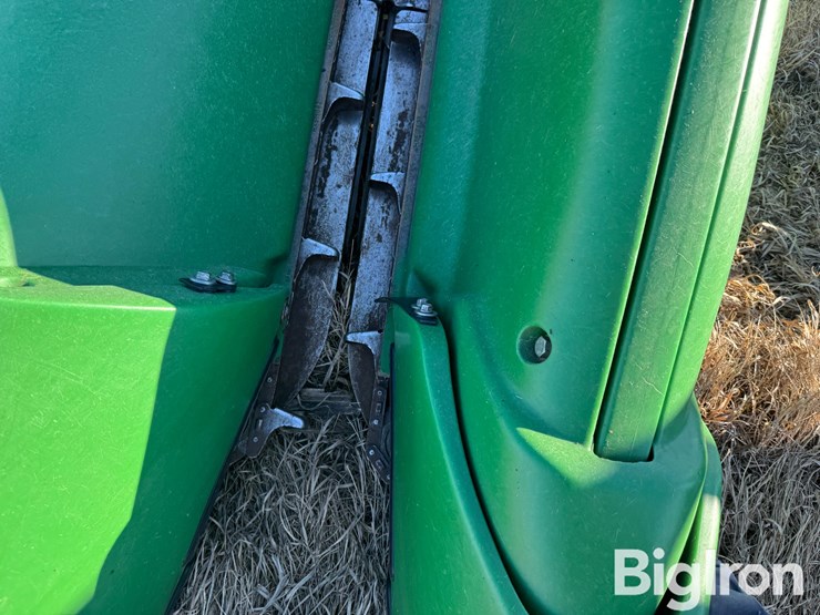 2011-john-deere-606c-image-12