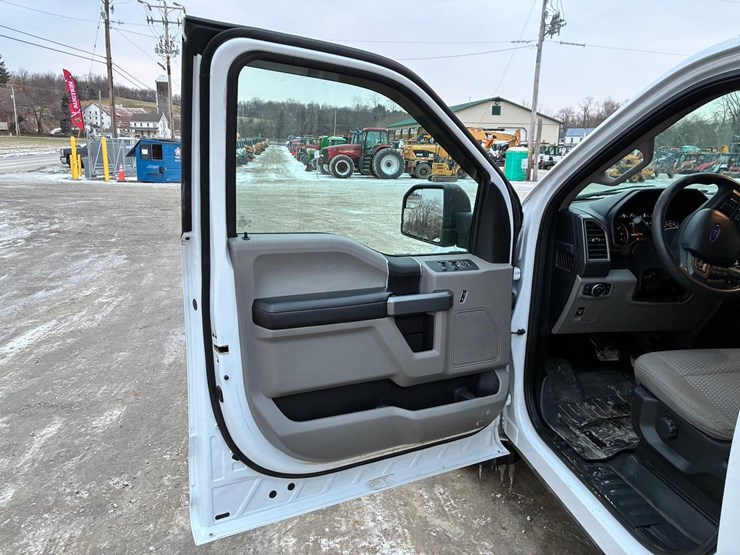 2018-ford-f150-image-21