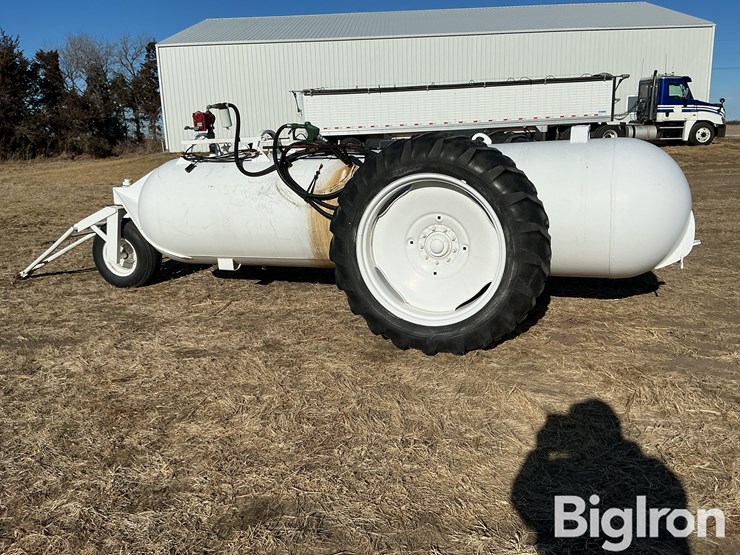 s/a-1,000-gallon-fuel-trailer-image-8