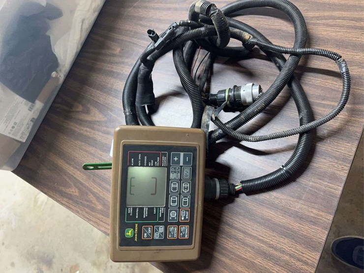 john-deere-569-image-19