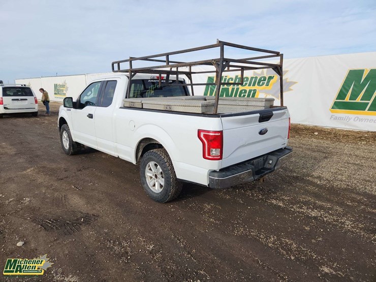 2015-ford-f150-xlt-image-3