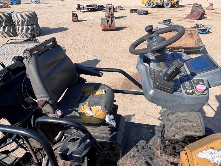 caterpillar-ap-655f-image-13