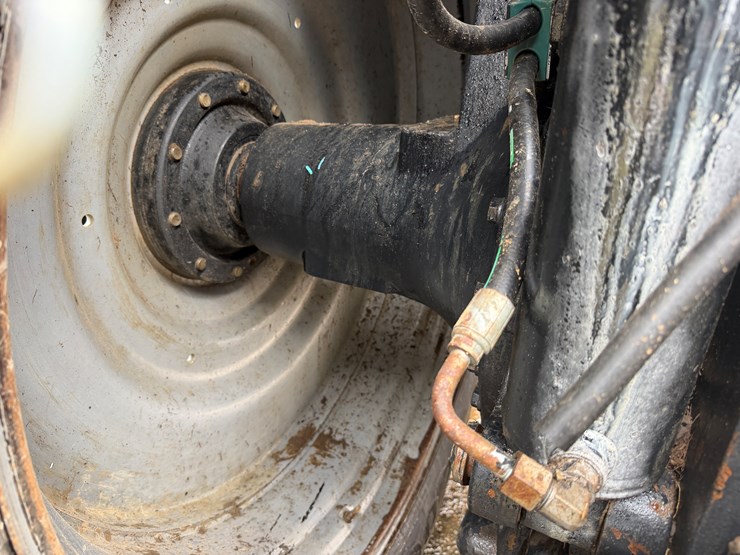 case-ih-235-image-16